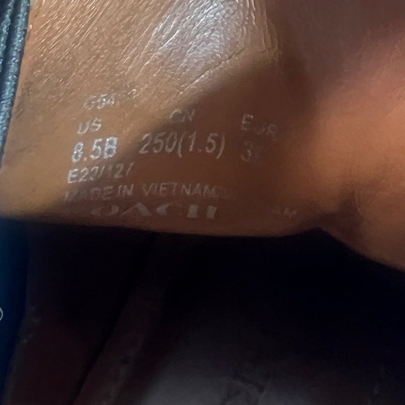 Coach Chelsea Boot - Picture 9 of 9